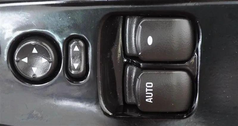 2008 Saturn Sky Base