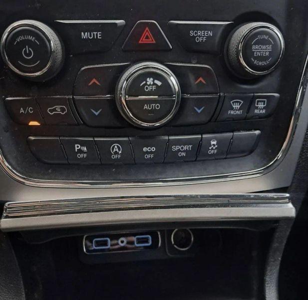 2021 Jeep Grand Cherokee Laredo E 4x2
