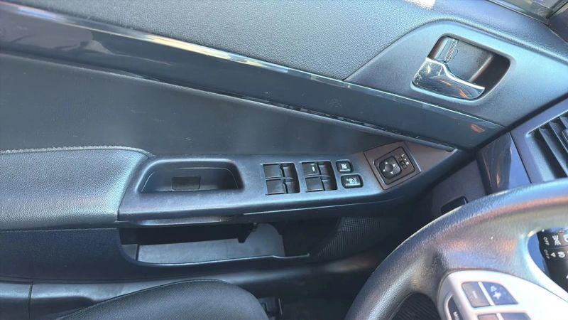 2016 Mitsubishi Lancer ES