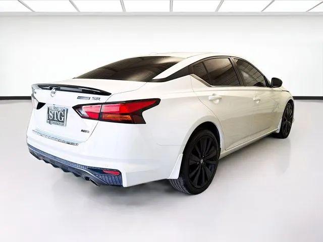 2022 Nissan Altima SR Intelligent AWD