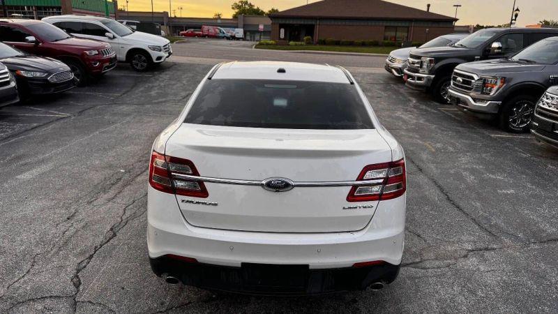 2016 Ford Taurus Limited