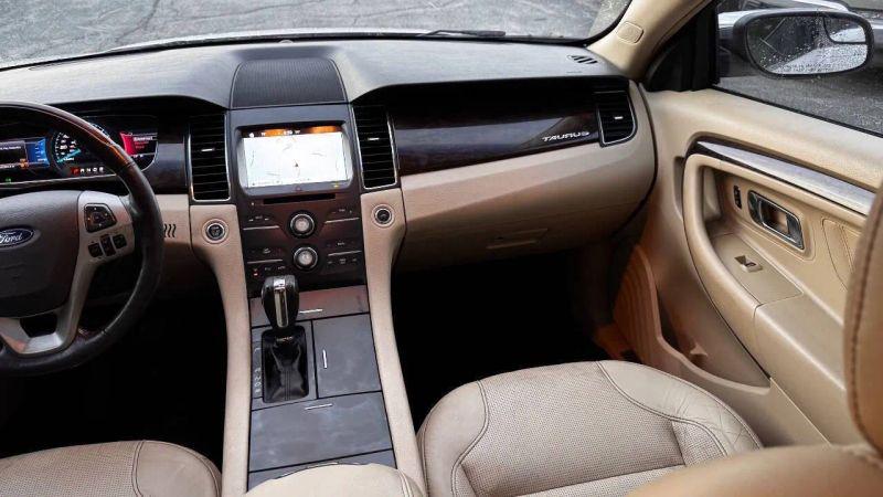 2016 Ford Taurus Limited