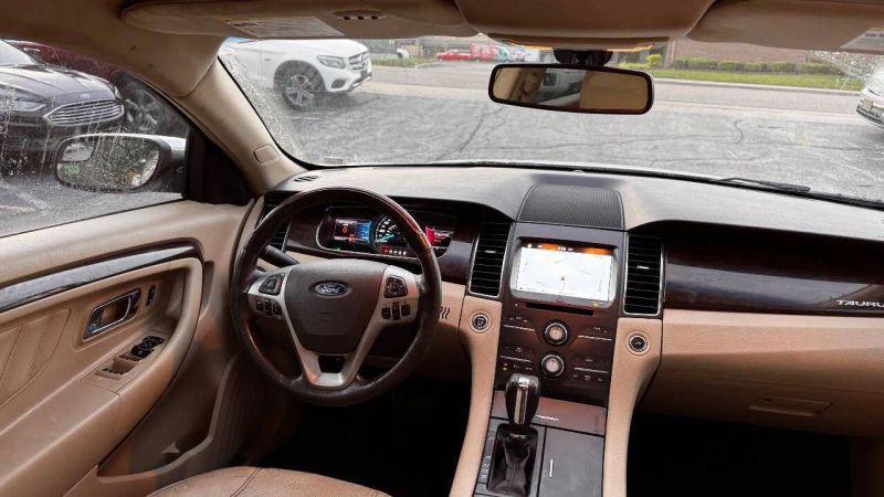 2016 Ford Taurus Limited