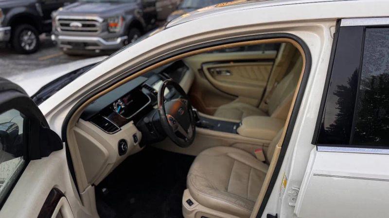2016 Ford Taurus Limited