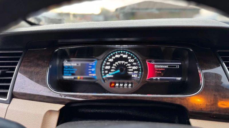 2016 Ford Taurus Limited