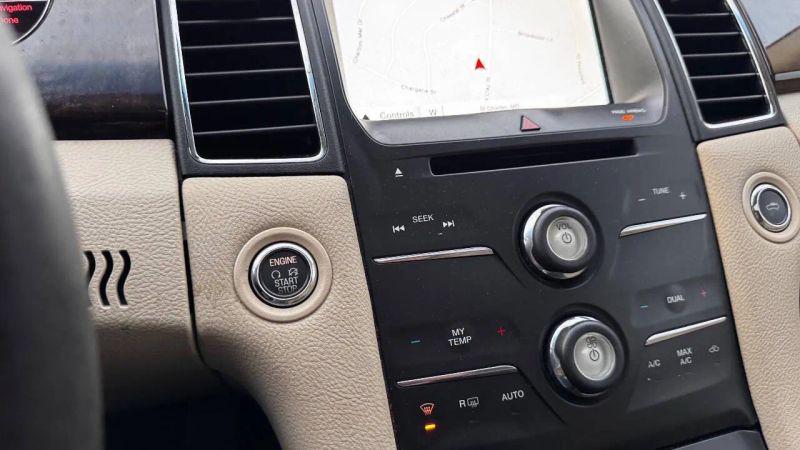 2016 Ford Taurus Limited