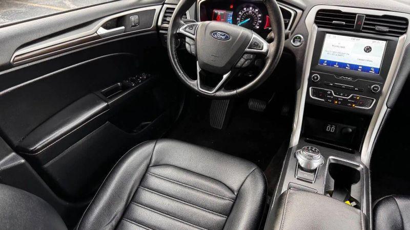 2020 Ford Fusion SEL