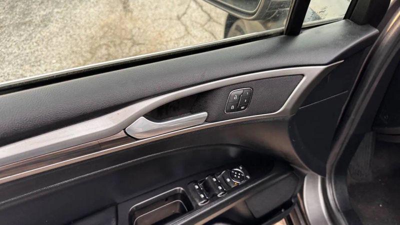 2020 Ford Fusion SEL