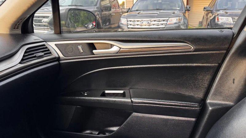 2020 Ford Fusion SEL