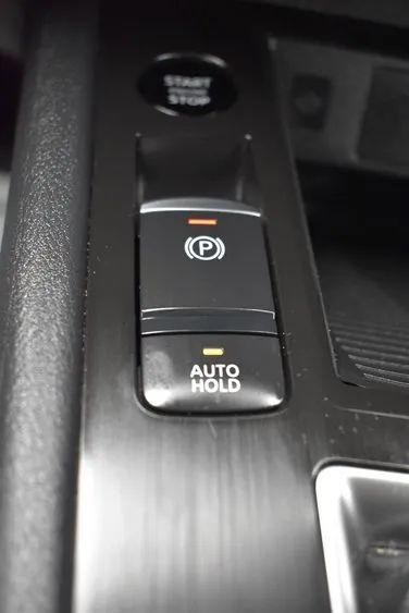 2025 Nissan Kicks SV FWD