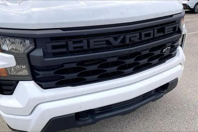 2022 Chevrolet Silverado 1500 4WD Crew Cab Short Bed Custom