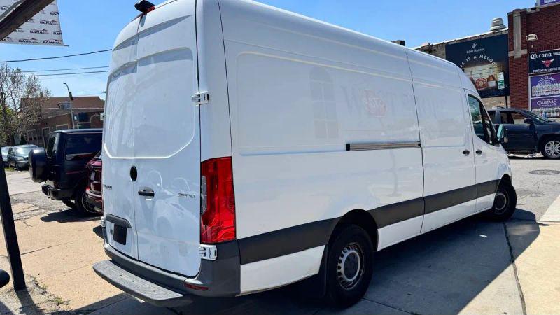 2021 Mercedes-Benz Sprinter 2500 High Roof V6