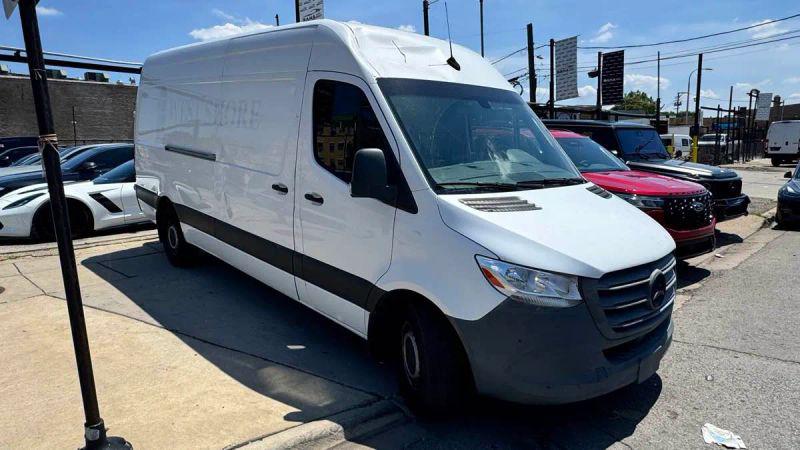 2021 Mercedes-Benz Sprinter 2500 High Roof V6