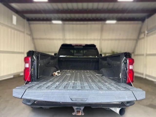 2022 Chevrolet Silverado 3500HD 4WD Crew Cab Long Bed High Country