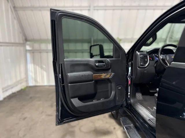 2022 Chevrolet Silverado 3500HD 4WD Crew Cab Long Bed High Country