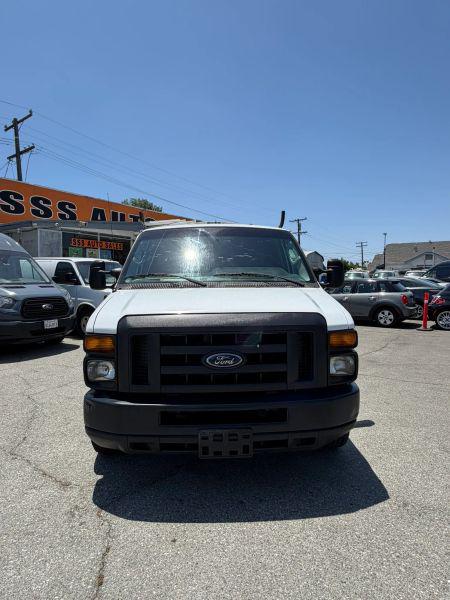 2013 Ford E-150 Base