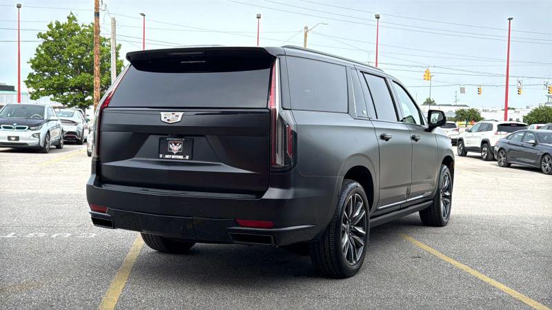 2023 Cadillac Escalade ESV 4WD Sport