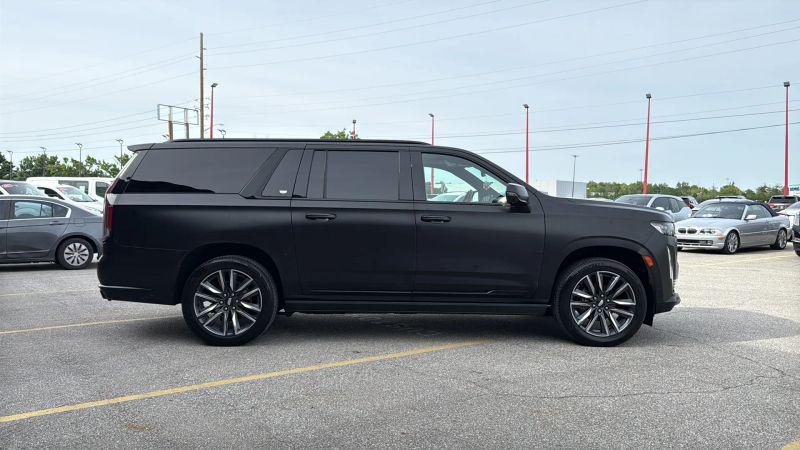 2023 Cadillac Escalade ESV 4WD Sport