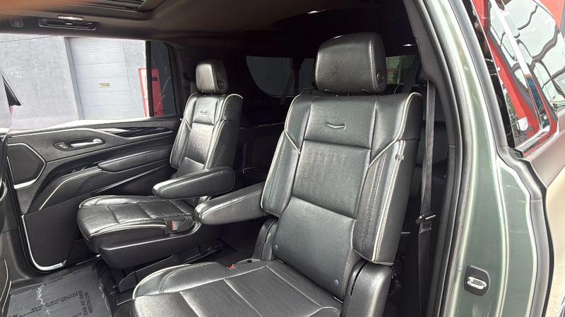 2023 Cadillac Escalade ESV 4WD Sport