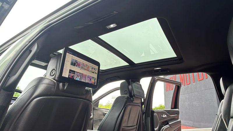2023 Cadillac Escalade ESV 4WD Sport