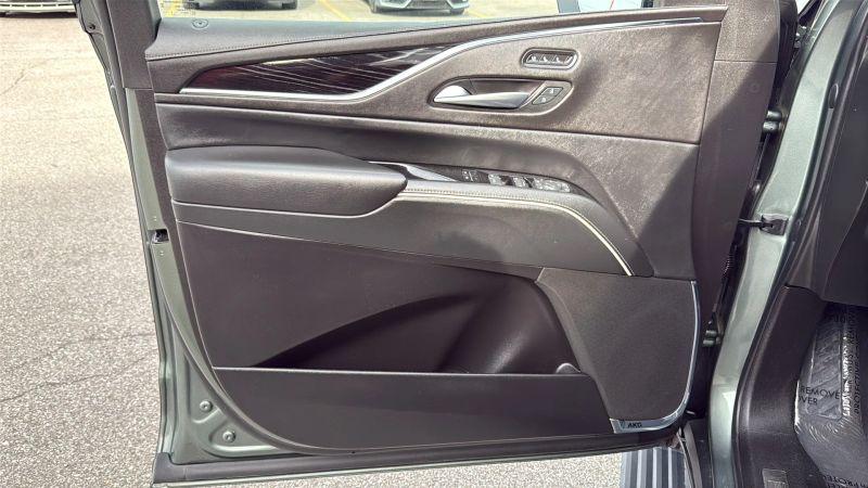 2023 Cadillac Escalade ESV 4WD Sport
