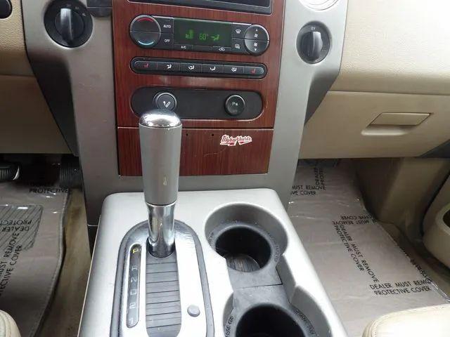2005 Ford F-150 LARIAT