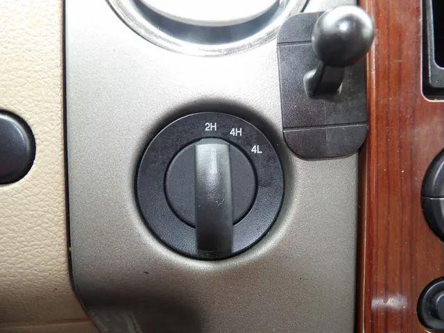 2005 Ford F-150 LARIAT