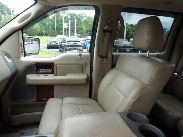2005 Ford F-150 LARIAT