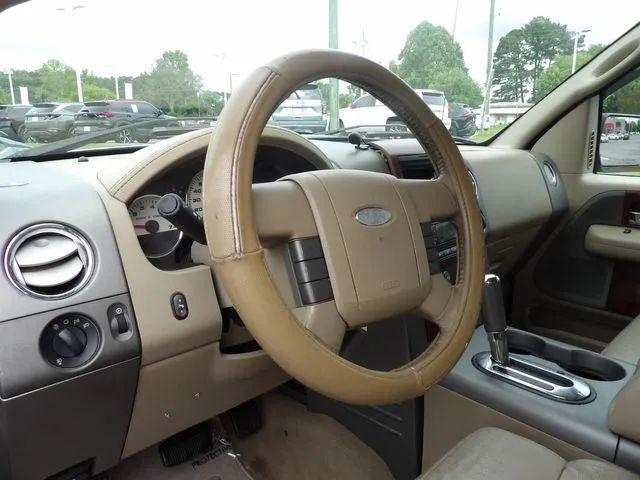 2005 Ford F-150 LARIAT