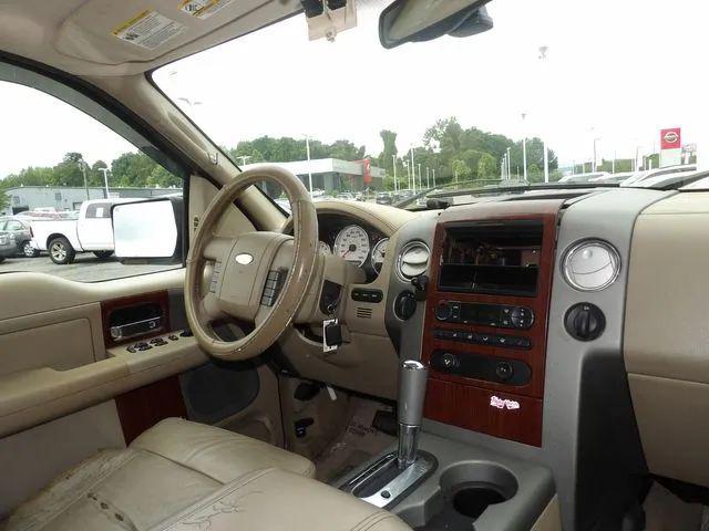 2005 Ford F-150 LARIAT