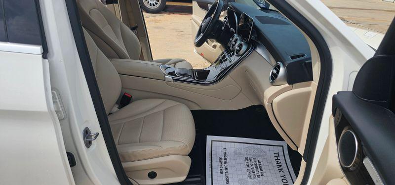 2022 Mercedes-Benz GLC SUV