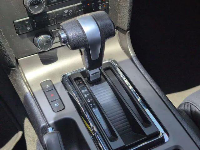 2012 Ford Mustang V6