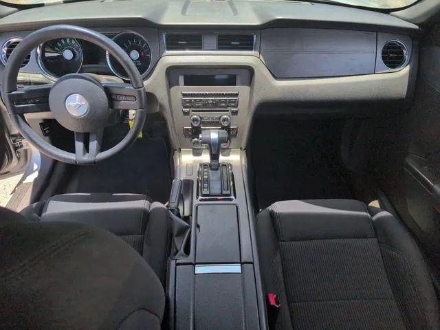 2012 Ford Mustang V6