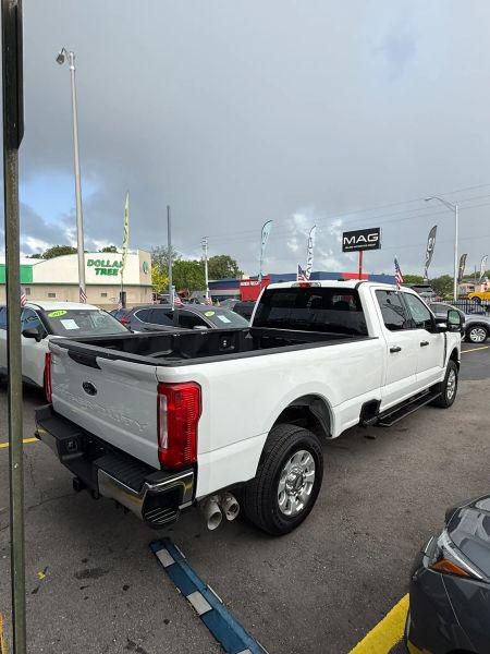 2024 Ford F-250 XLT