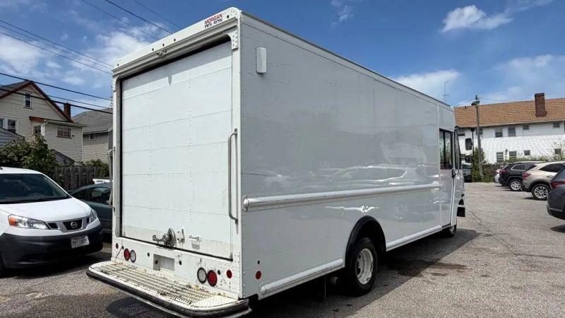 2022 Ford E-350 Stripped Extended Length w/9950-lb GVWR