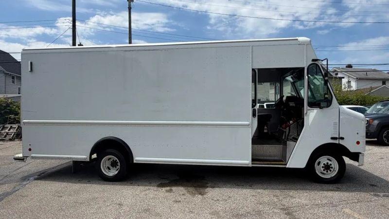 2022 Ford E-350 Stripped Extended Length w/9950-lb GVWR