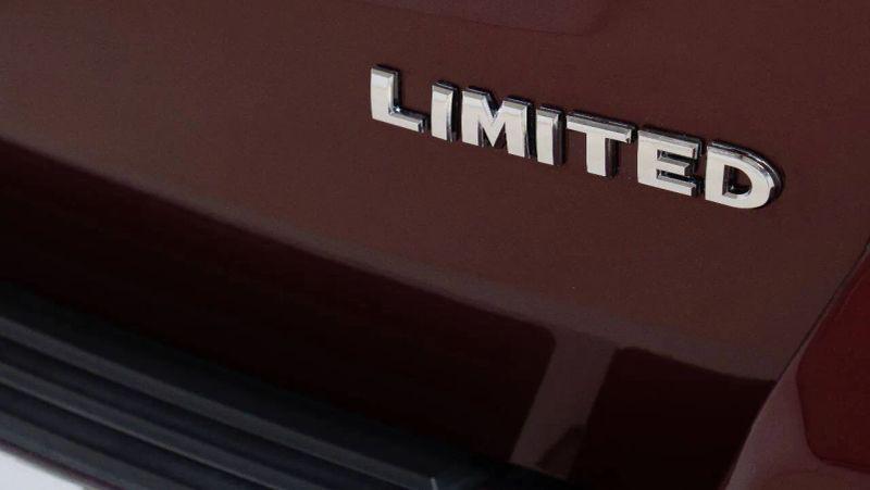 2017 Jeep Grand Cherokee Limited 4x2