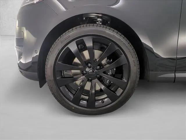 2026 Land Rover Range Rover Sport P360 SE