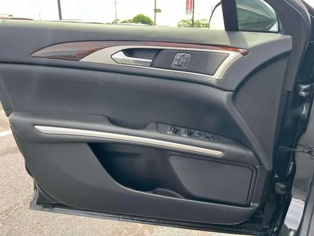 2013 Lincoln MKZ FWD