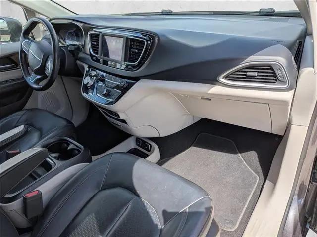 2019 Chrysler Pacifica Touring L