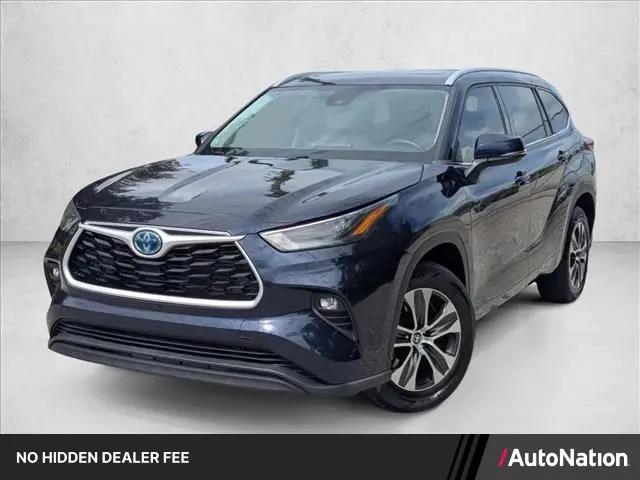 2022 Toyota Highlander Hybrid XLE for sale in Sarasota, FL