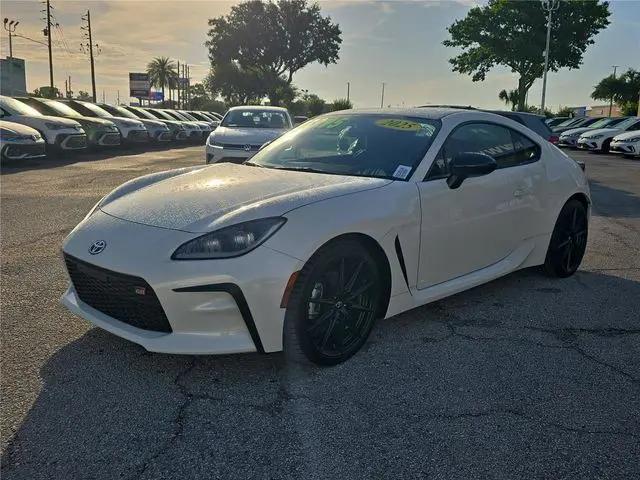 2025 Toyota GR86 Premium