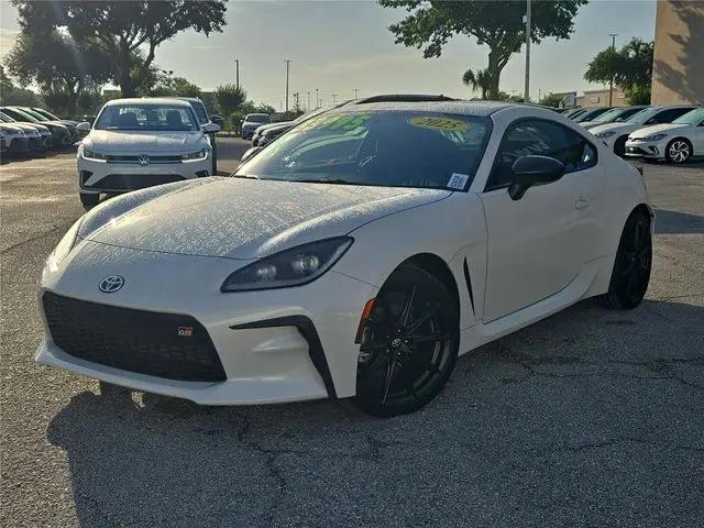 2025 Toyota GR86 Premium