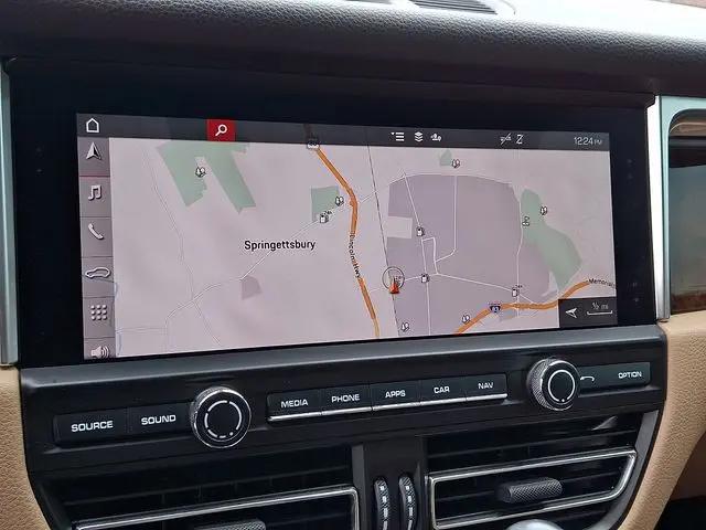 2021 Porsche Macan Macan