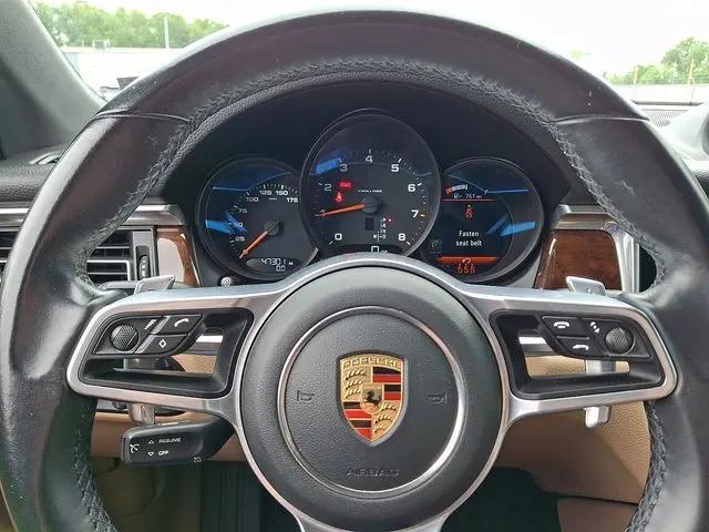 2021 Porsche Macan Macan
