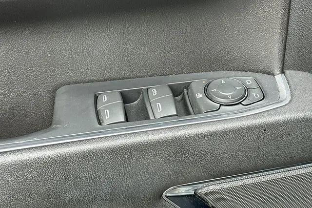 2024 GMC Sierra 1500 4WD Crew Cab Short Box Elevation with 3SB