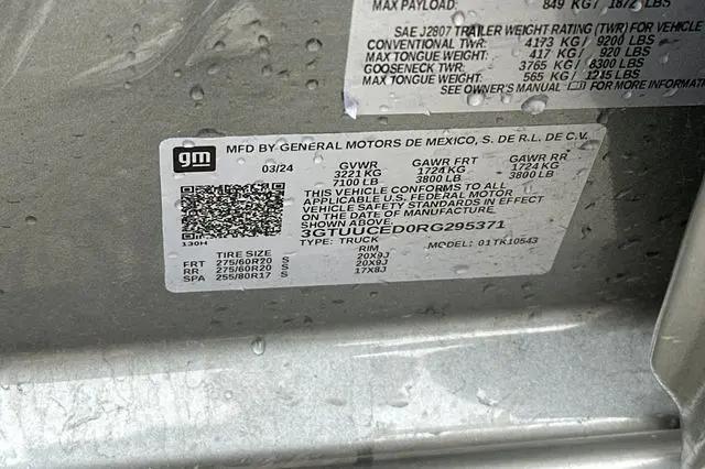 2024 GMC Sierra 1500 4WD Crew Cab Short Box Elevation with 3SB