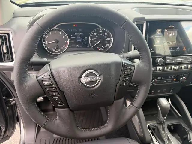2026 Nissan Frontier Crew Cab SV 4x4
