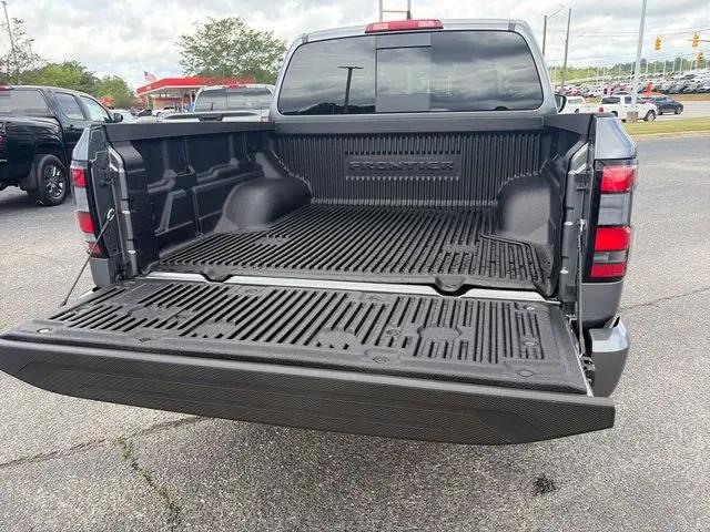 2026 Nissan Frontier Crew Cab SV 4x4