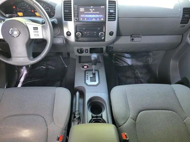 2021 Nissan Frontier Crew Cab SV 4x4